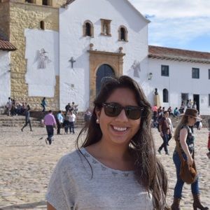 Meet your Posher, Daniela